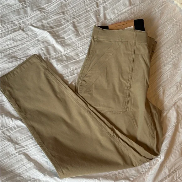 Eddie Bauer Ankle Cargo Pants in Light Khaki - Picture 3 of 4